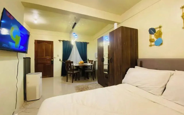 Lazy Daze Hometel Boracay