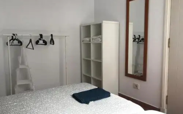 Beach Apartment & Rooftop Lounge