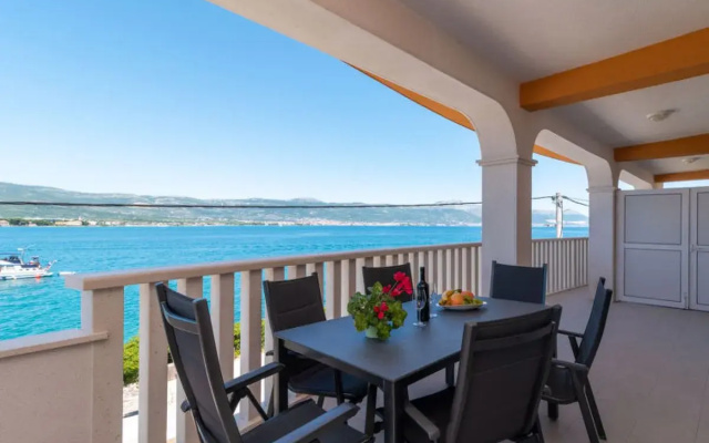 Apartment Mornar Trogir/Arbanija 25179