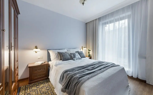 P And O Apartments Solec 15