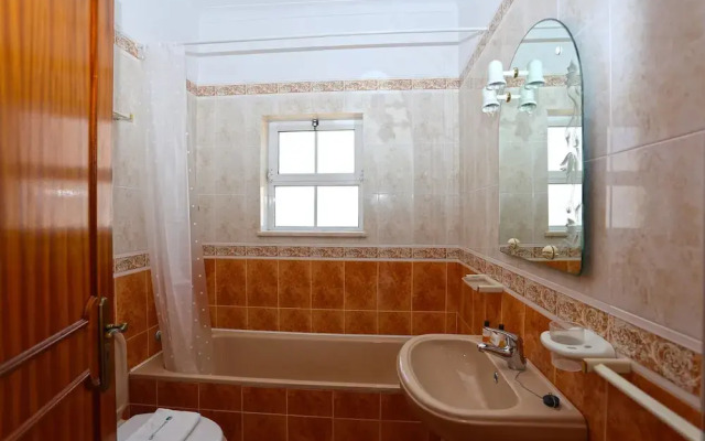 U 05 - Bedroom 5 in Casa Quinta Esta o
