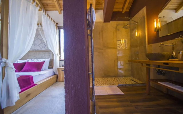 Outstanding Villa with Private Pool and Jacuzzi in Fethiye