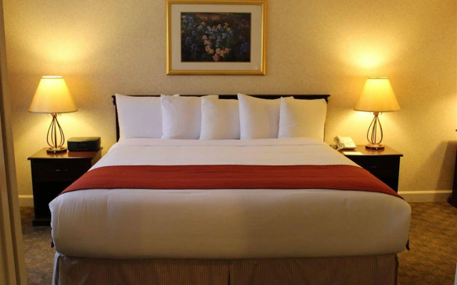 Chase Suites Hotel Brea-Fullerton