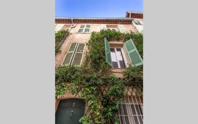 Vieil Antibes Appartement de charme 2/4pers