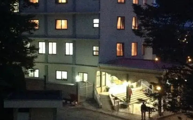 Ararat Hotel