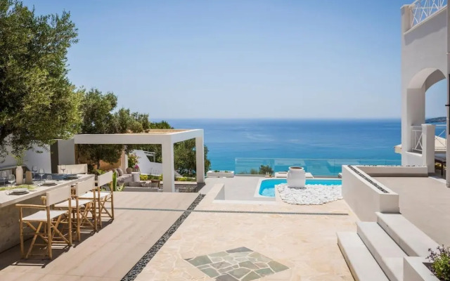 Lourdas White Villa
