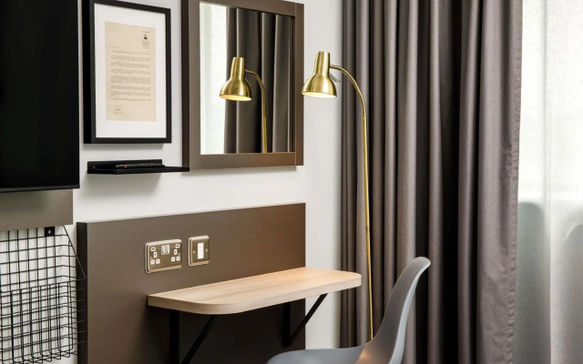Mercure Newport Hotel