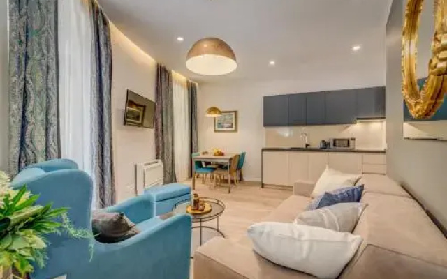 Royal Theatre Apartments