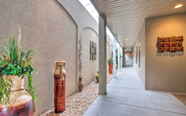 Lakefront Patio, Pool Access! Lands End Condo