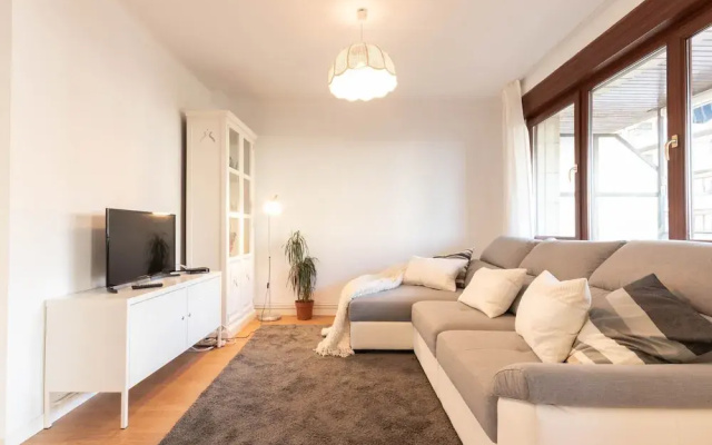 BAKIO BEACH II apartment by Aston Rentals