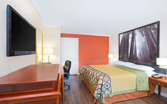 The Orchard Hotel Ukiah Mendocino County
