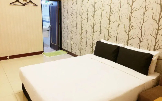 Snug Nine Inn
