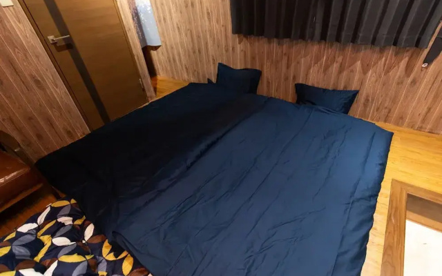 Tokyo House