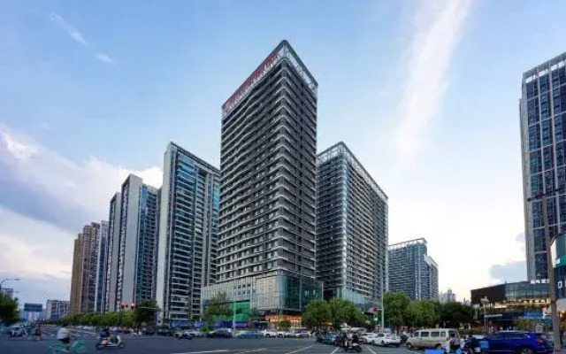 IGenie Esports Hotel (Chengdu Guandong Metro Station Branch)