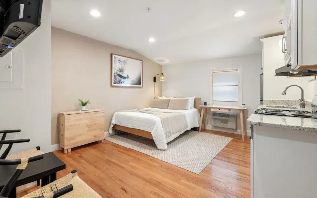 Hygge House Suites