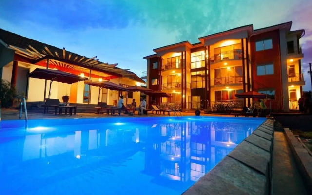 Deluxe 2-bed Apartment With Swimming Pool