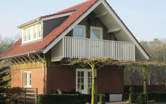 Lovely Cottage near Lake in Well