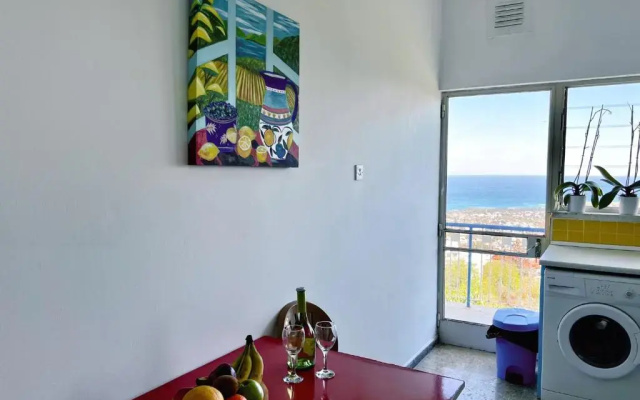 Sea View Spacious Private Villa in Lapta