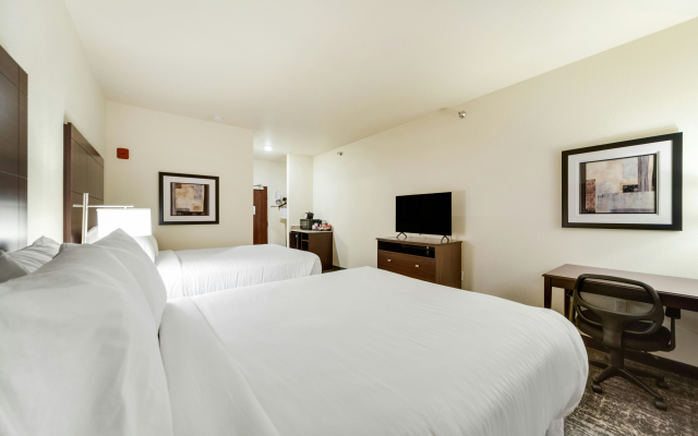Cobblestone Hotel & Suites - Cozad