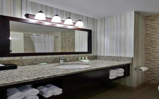 Country Inn & Suites Williamsburg