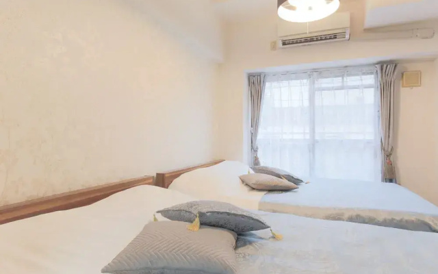 Grand Court Namba 205