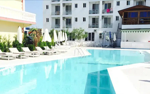 Hotel Lakaj 2