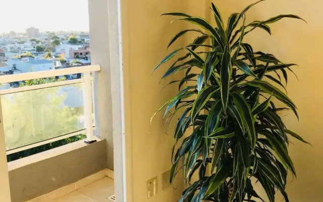 Hermoso apartamento a pasos de BV Pellegrini cochera!