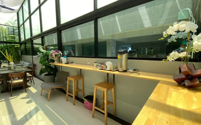 RoomQuest Bangkok Don Mueang Airport 1