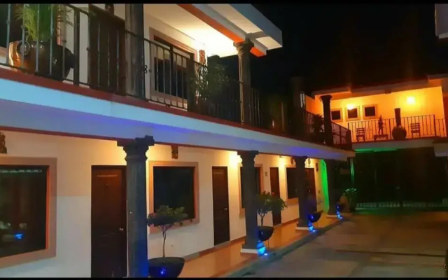Hotel Maya 2012