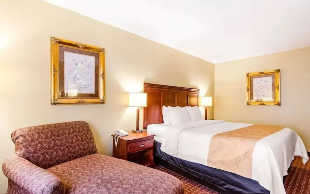 Precious Hotel