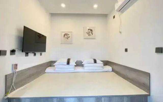 Gaizhou Xingfu Bay Hot Spring Hotel