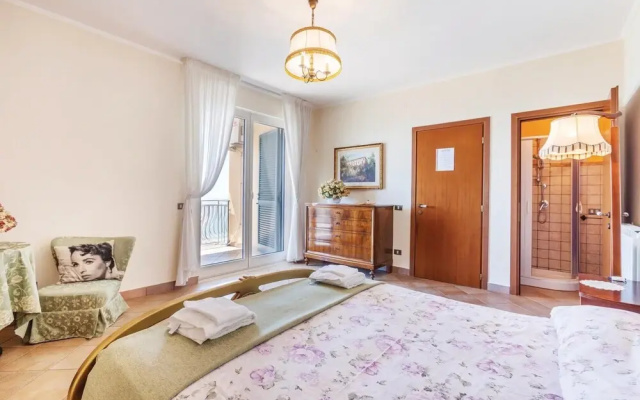 Beautiful Home in Agropoli SA With Wifi and 4 Bedrooms