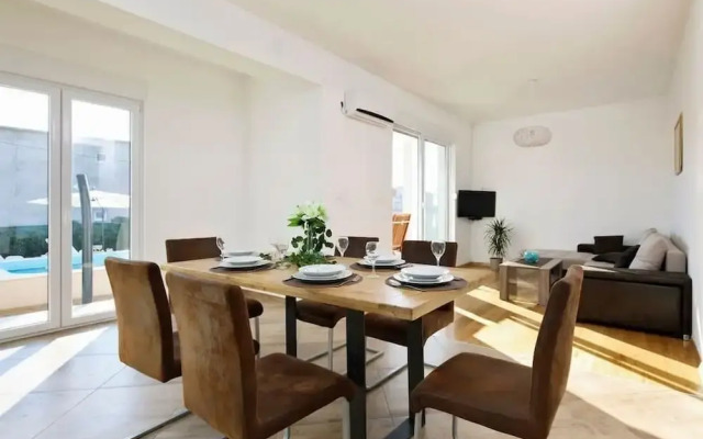 Villa Kiki