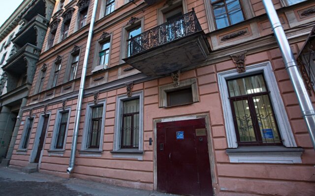 Hotel Kompliment вид на фасад