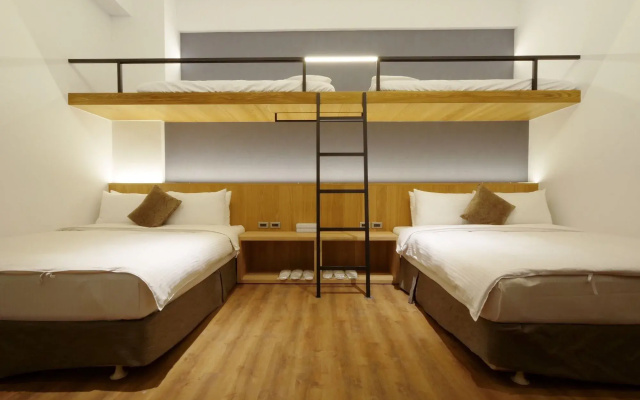 Green Hotel