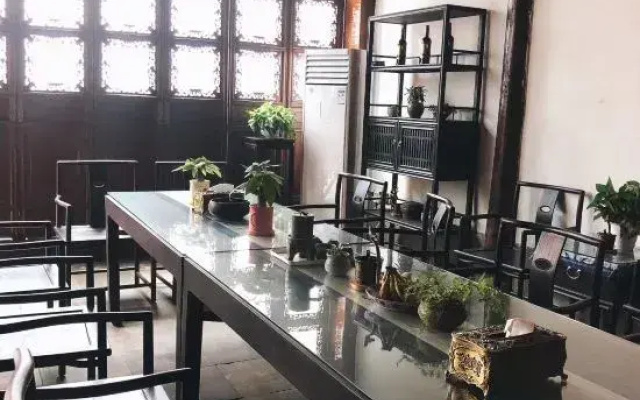 Hanqing Hostel
