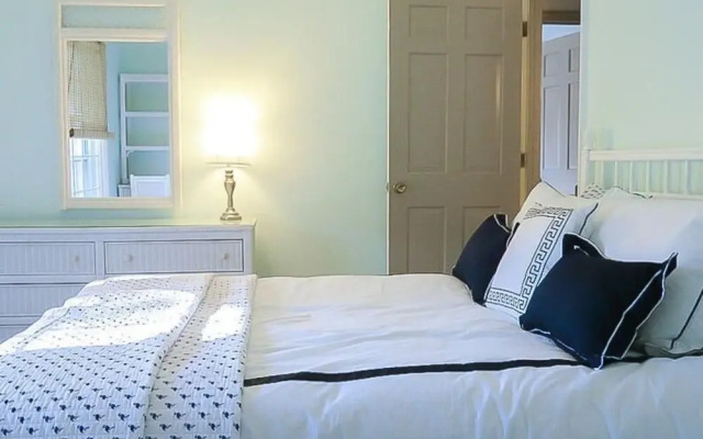 16 Riverview Drive - Three Bedroom Home