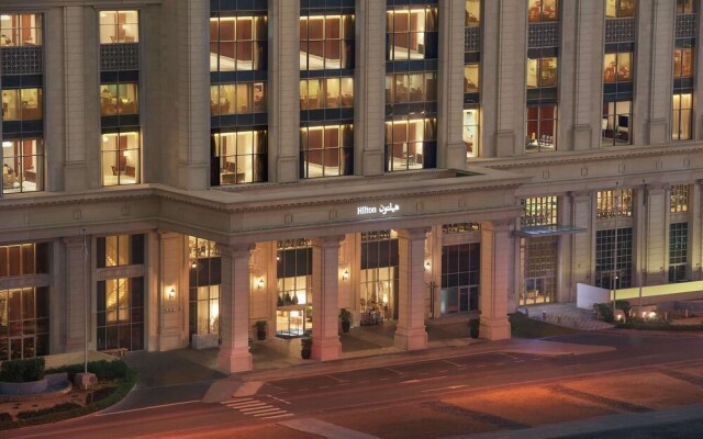 Отель Hilton Dubai Al Habtoor City вид на фасад