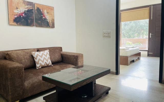 BluO Studio DLF Golf Course Road - Artemis