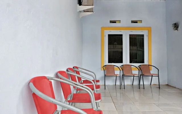 SPOT ON 2742 R5 Homestay