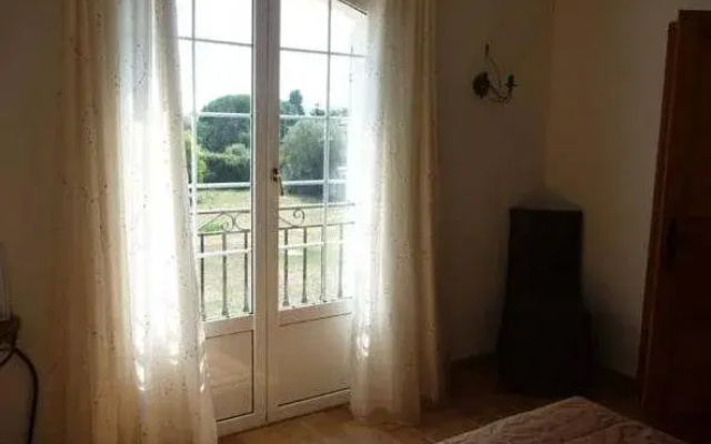 Chambre dhôtes "La Bastide des Eucalyptus"