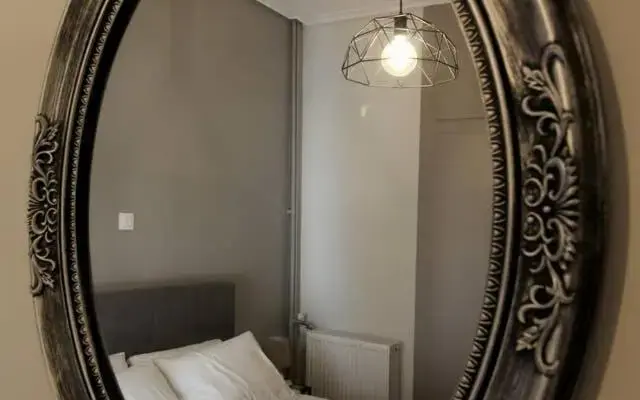 Cozy flat in Hilton, central Athens, 3' metro, VFM!