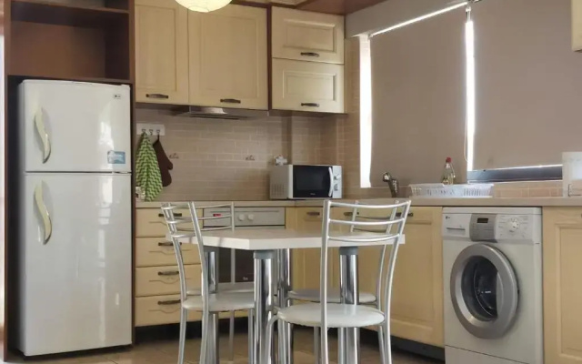 Lavrio port-centre 1bdr Apt with balcony wash machine