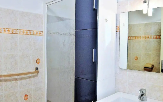 Appartement Le Lavandou, 1 pièce, 2 personnes - FR-1-251-237