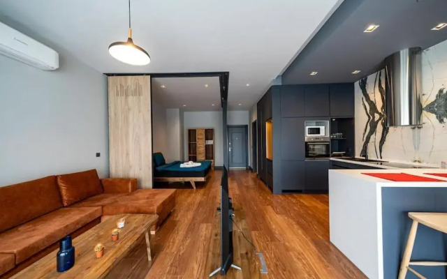 Classy, quality furnished residence-7/24 security ( Benesta 10 )