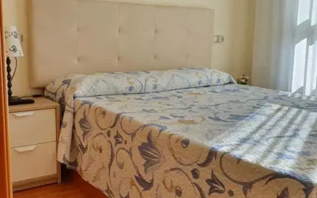 Acogedor Apartamento en Oviedo Frente al HUCA