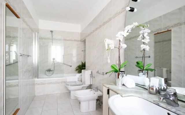 Aramis Deluxe Rooms
