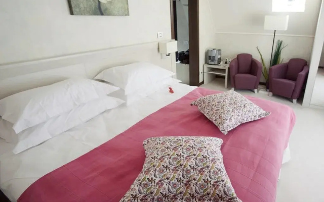 Ioana Hotels