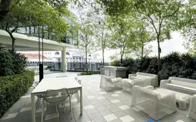 MK20 4BR@MET1 Residences Mont Kiara/MITEC (8 pax)