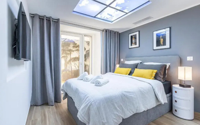 Luxury 3 Bdr Garden & Parking - Angels' Garden